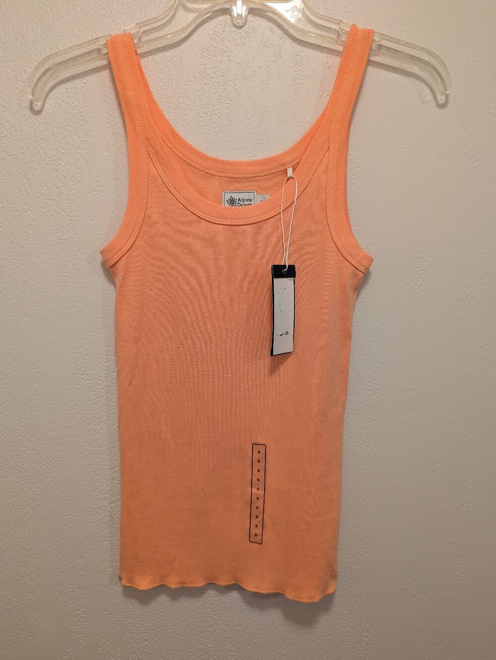 NWT! Alpine Design Peak Rib Tank, Sweet Melon/Peach/Orange Pink (SIZE SMALL)